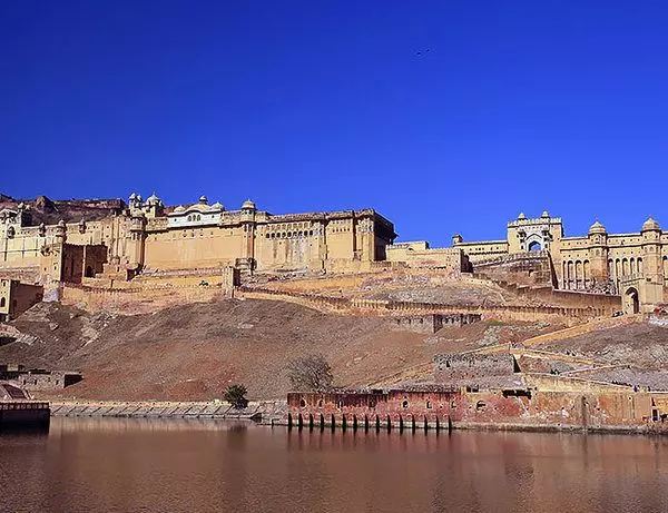 Det historiske Amer Fort i Jaipur